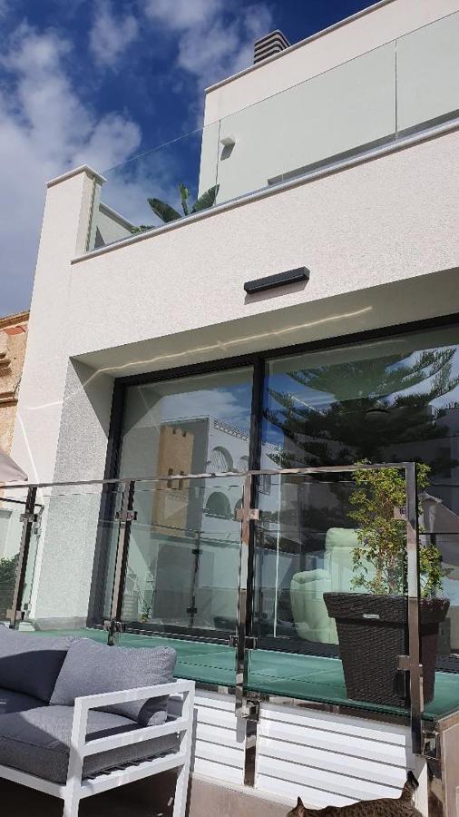 Chalet Con Piscina Privada En La Urb. De Puerto Rey Los Amarguillos エクステリア 写真