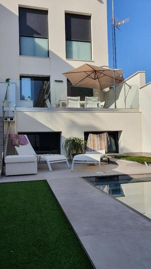 Chalet Con Piscina Privada En La Urb. De Puerto Rey Los Amarguillos エクステリア 写真