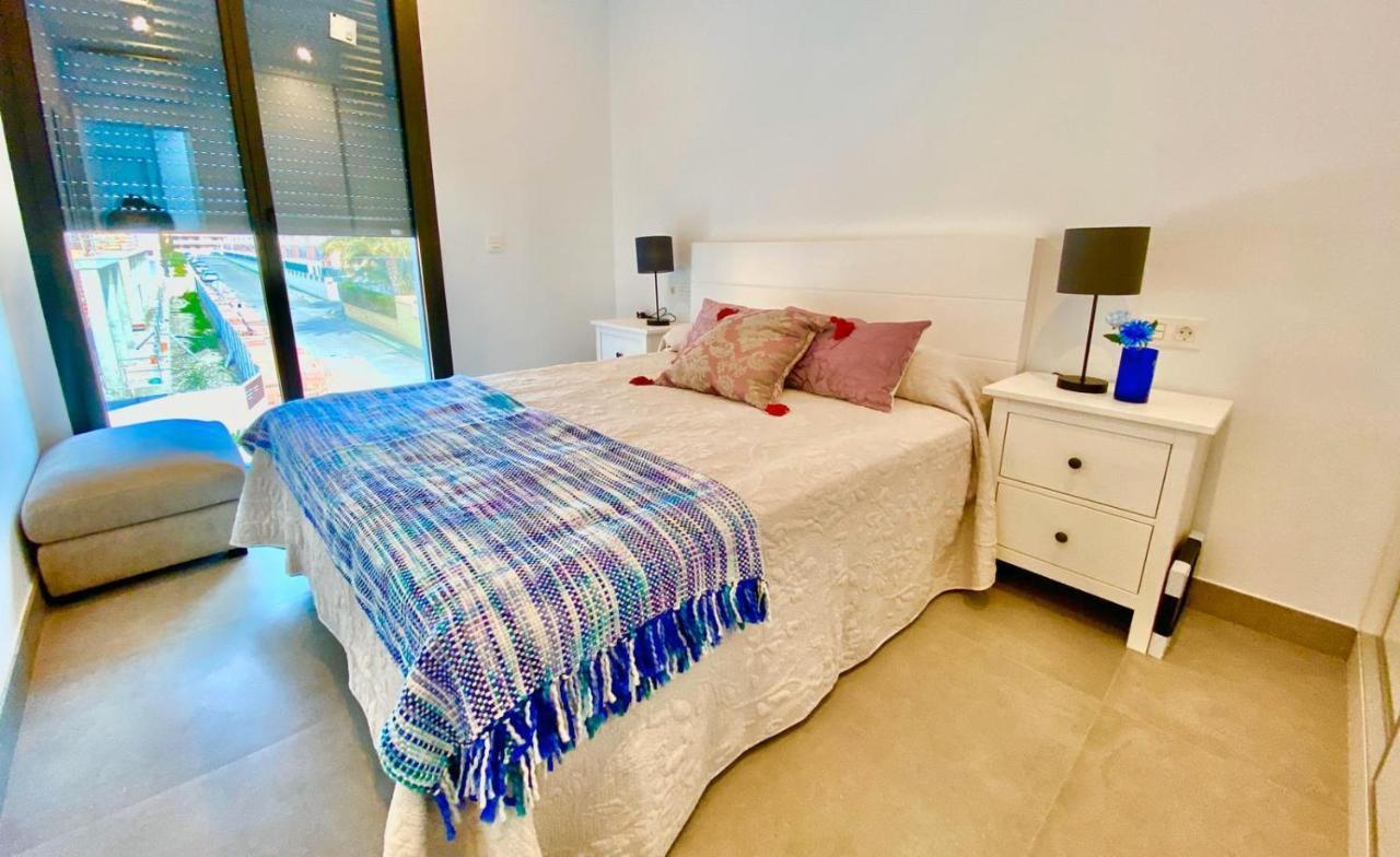 Chalet Con Piscina Privada En La Urb. De Puerto Rey Los Amarguillos エクステリア 写真