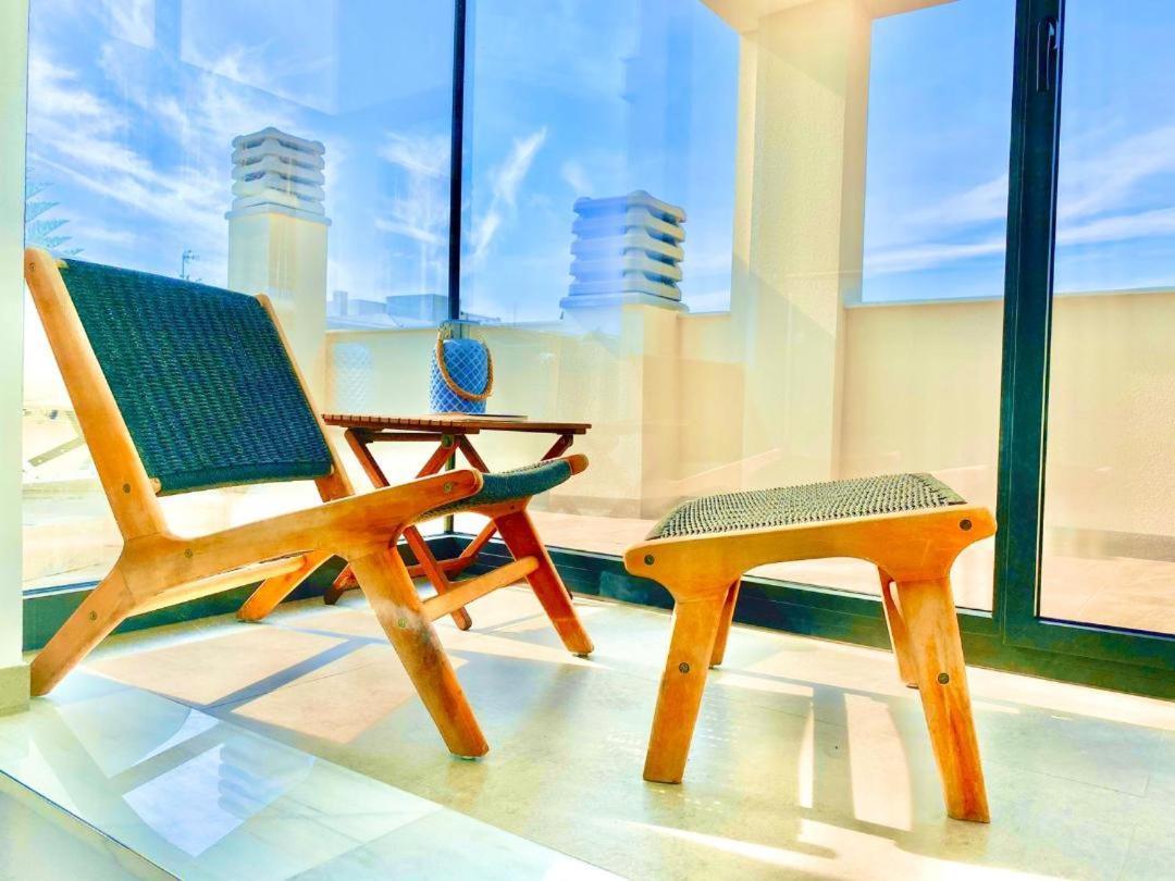 Chalet Con Piscina Privada En La Urb. De Puerto Rey Los Amarguillos エクステリア 写真