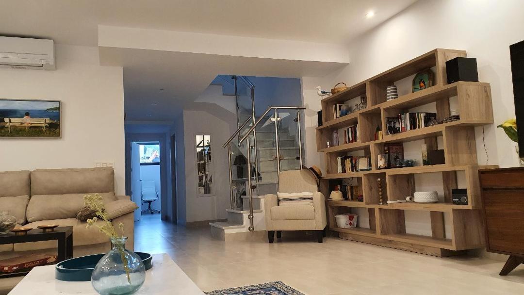 Chalet Con Piscina Privada En La Urb. De Puerto Rey Los Amarguillos エクステリア 写真